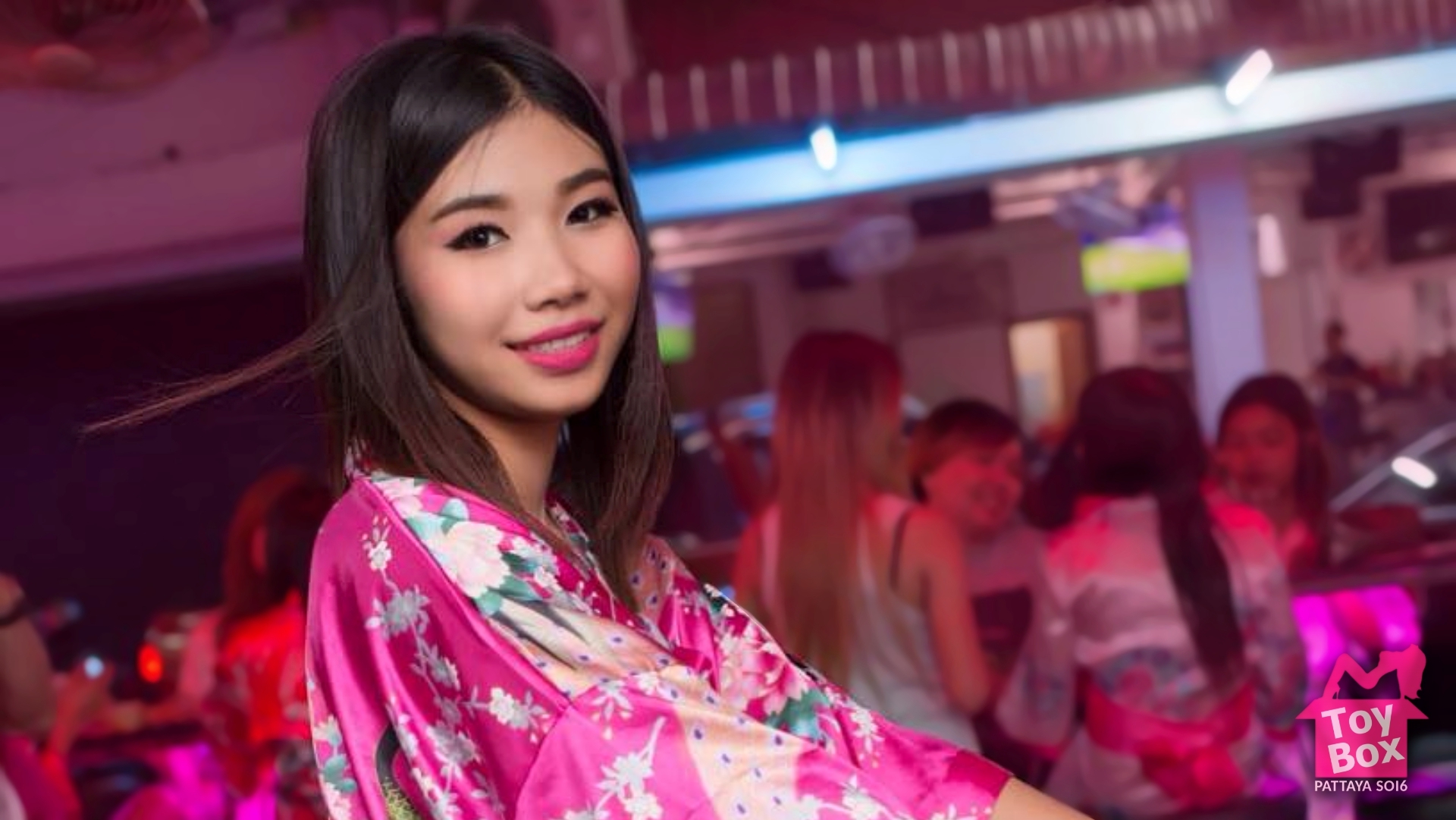 Toy Box Soi 6 Pattaya S Popular Short Time Bar Bikini Party Gallery