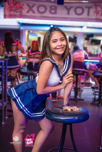 Sexy Thai Schoolgirl - Pattaya Bar Girl (18)