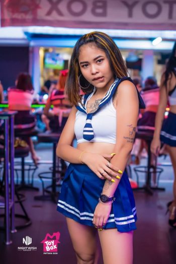 Sexy Thai Schoolgirl - Pattaya Bar Girl (19)