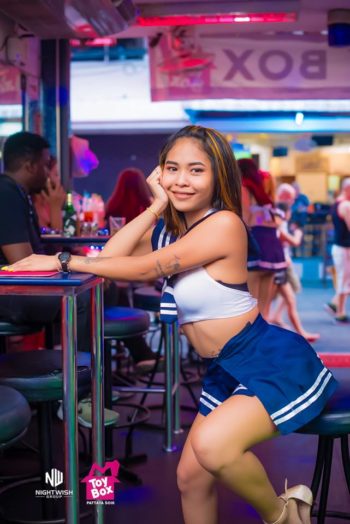 Sexy Thai Schoolgirl - Pattaya Bar Girl (20)